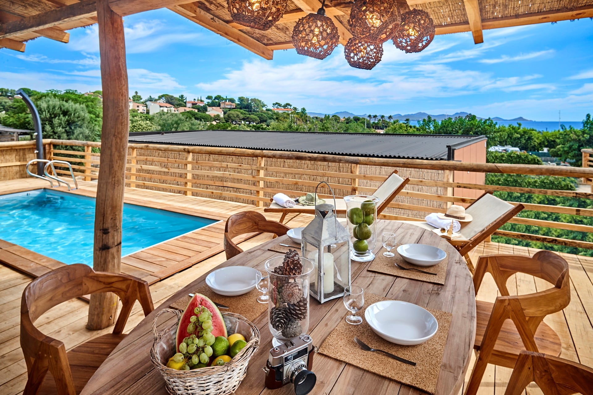 Camping Le Paradis Des Campeurs : Terrasse Piscine Capri