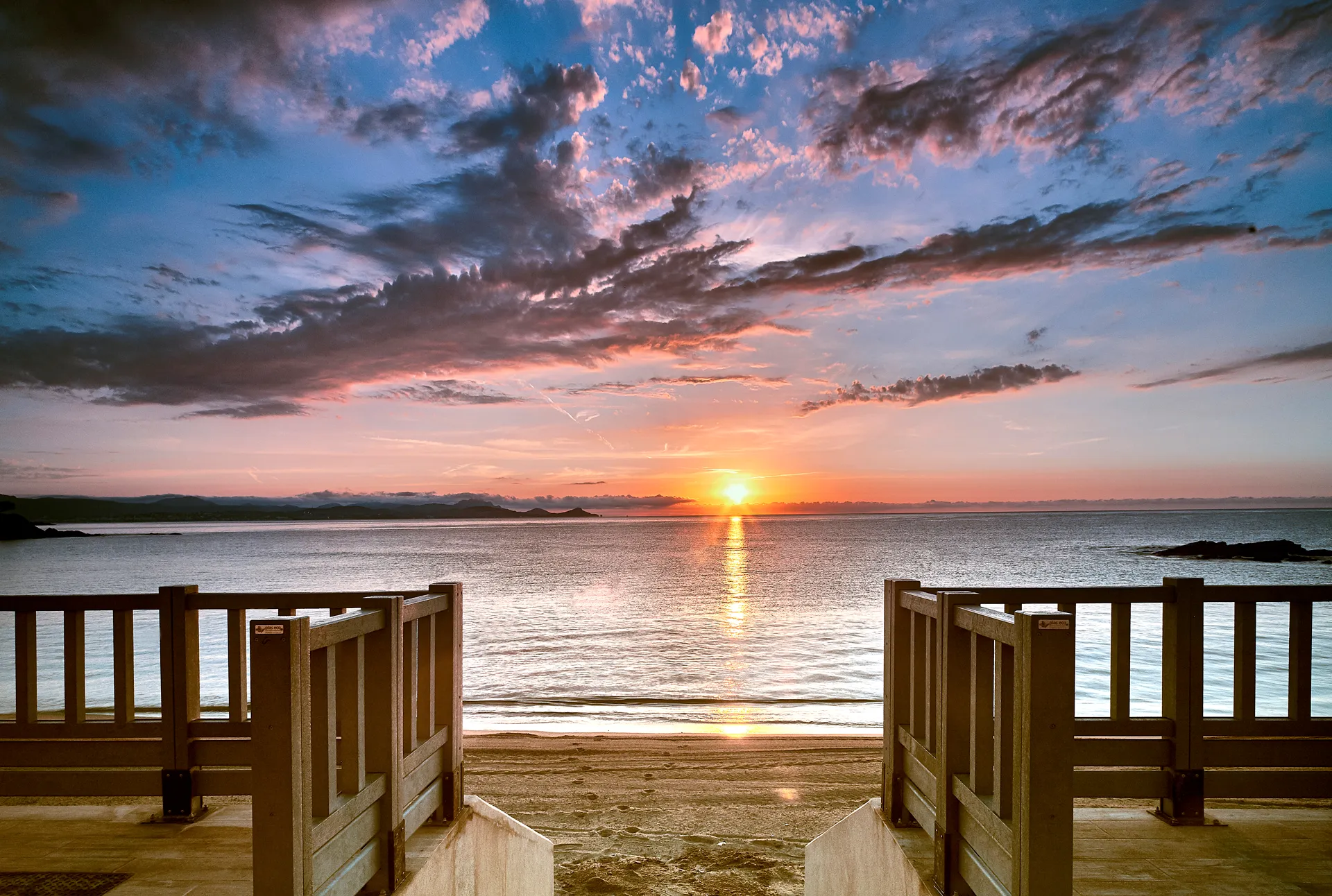 Camping Le Paradis Des Campeurs : Coucher Soleil Plage